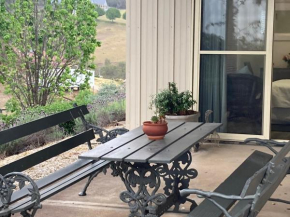Midgee Cottage, Mudgee